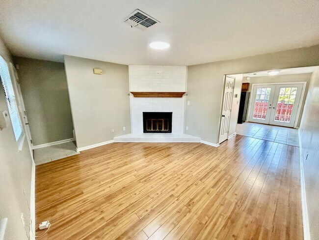Foto del edificio - Cozy 2 Bed, 1.5 Bath in Lexington!
