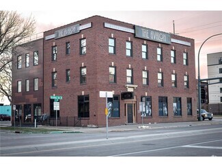 Building Photo - 301 N Broadway Ave