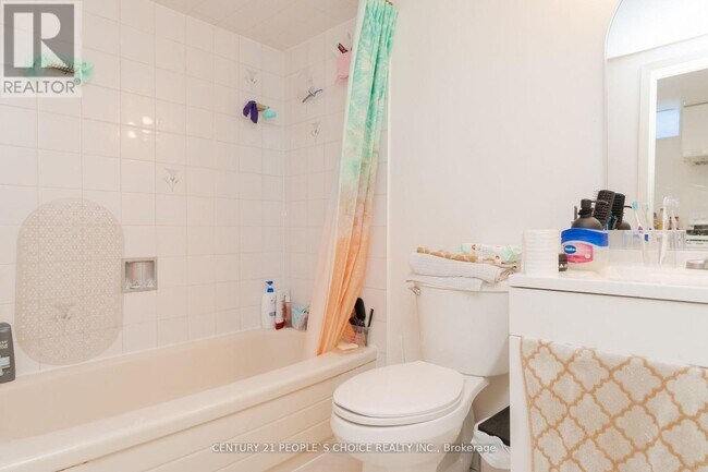 Building Photo - 362 Kingsbridge Garden Cir