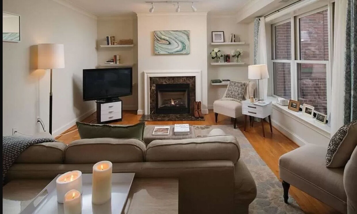 Foto principal - Amazing 2 BR/2 BA Condo in Columbia Heights!