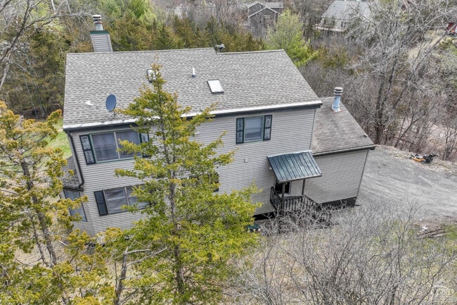 Building Photo - 169 Haunted Cir