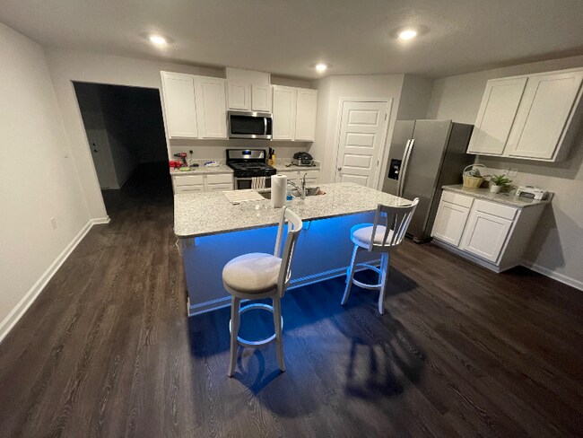 Foto del edificio - 4611 Reveille Wy