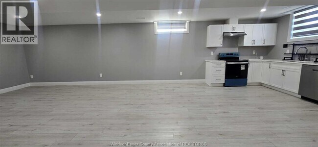 Building Photo - 4416 Belmont Ave