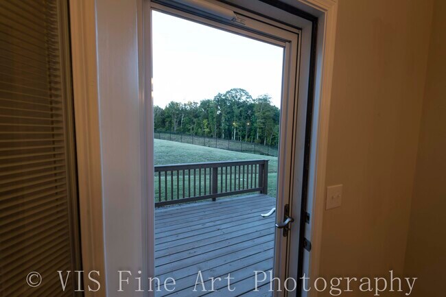 Primer piso - 8617 River Ridge Dr