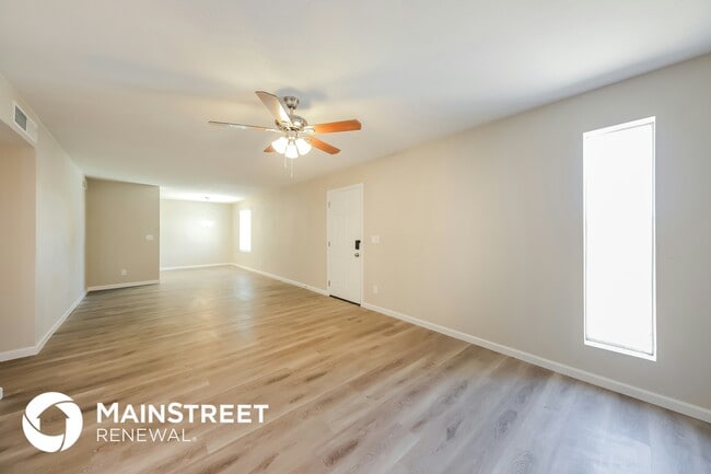 Foto del edificio - 4322 E Saint Catherine Ave