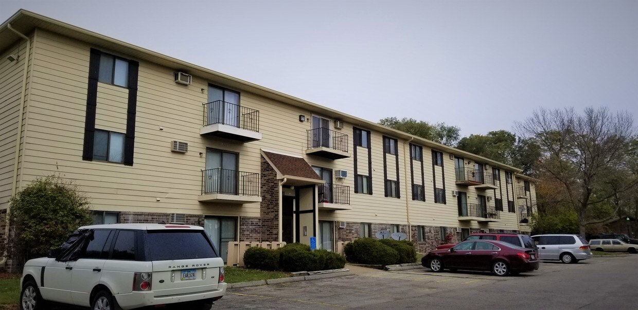 1831 Fuller Road - 1831 Fuller Rd