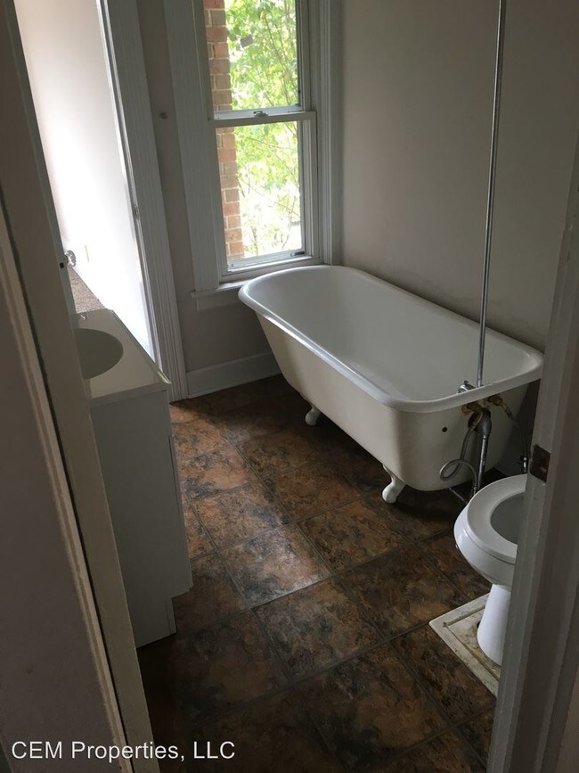 Foto del edificio - 3 br, 2 bath House - 390 Alexander Street