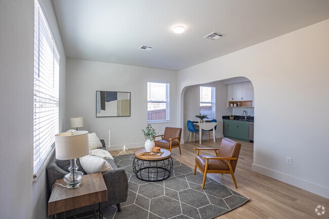 1BR, 1BA - 816SF - Plaza Flats LLC