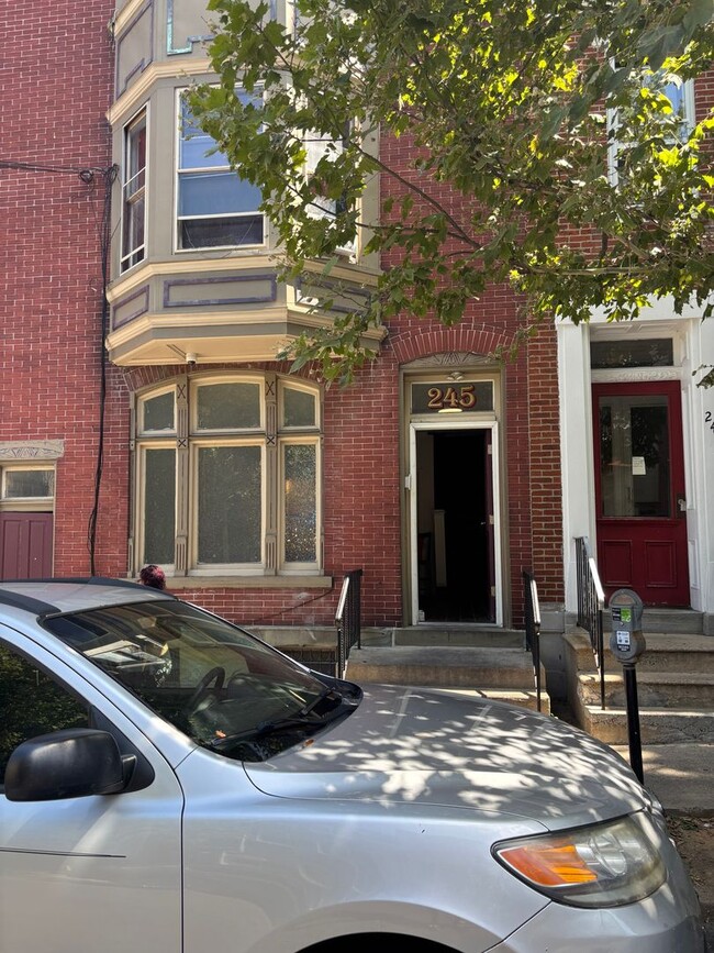 Building Photo - 245 N Ninth St
