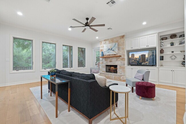 Foto del edificio - 6636 Dogwood Creek Dr