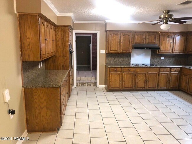 Foto del edificio - 2809 S Curtis Dr