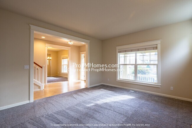 Foto del edificio - Charming Oregon City Gem – Home Office, Bo...
