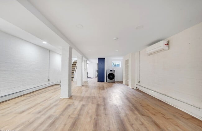 Vista del estudio 1 - 13 2nd Ave