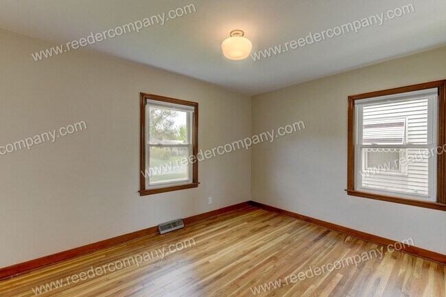 Building Photo - Completely remodeled 3 bedroom 1.5 bathroom house in Hammond