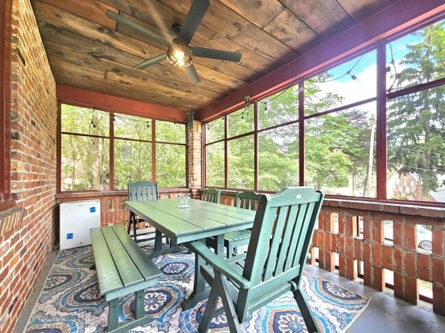 Building Photo - 3410 15th St N