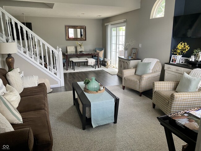 Building Photo - 8362 Enclave Blvd