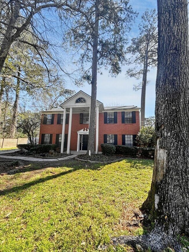 Foto del edificio - 4330 Meadow Springs Dr
