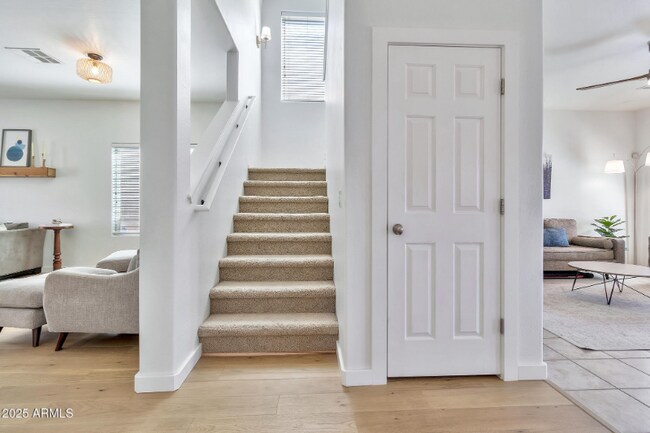 Foto del edificio - 1231 E Canyon Trail