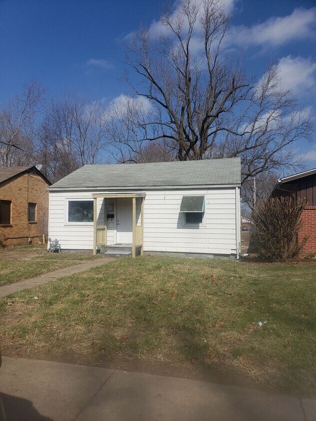 2265 E Laurel St, Springfield, IL 62703 House Rental in Springfield