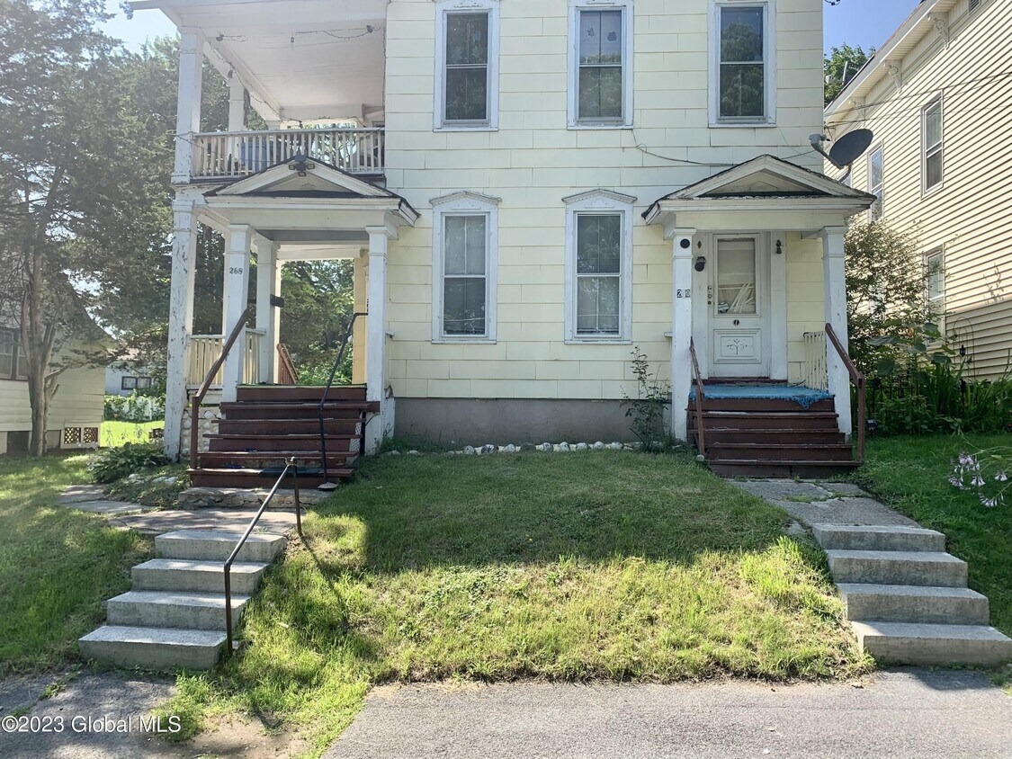 268 Locust Ave, Amsterdam, NY 12010 Room for Rent in Amsterdam, NY