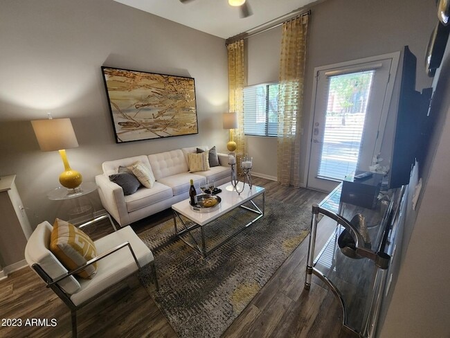 Photo - 200 E Thomas Rd Apartment