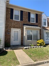 Building Photo - 1654 Jameson Dr
