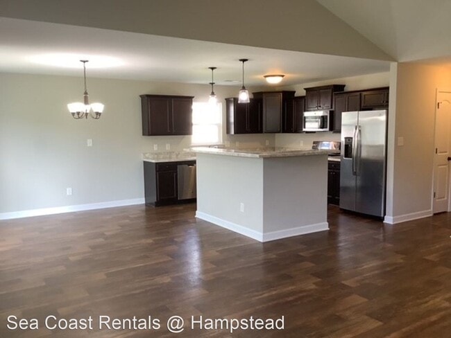 Building Photo - 3 br, 2 bath House - 212 Breakwater Drive
