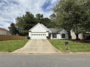 Building Photo - 4820 Tanners Spring Dr