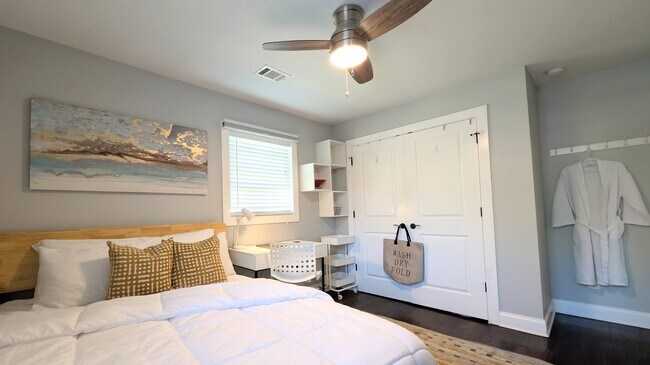 Foto del edificio - 831 Parkway Dr