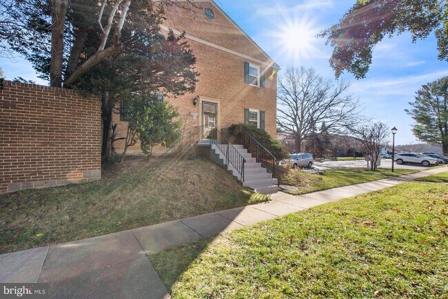 Building Photo - 4446 Airlie Way