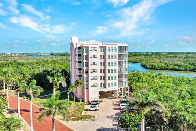 Foto del edificio - 264 Barefoot Beach Blvd