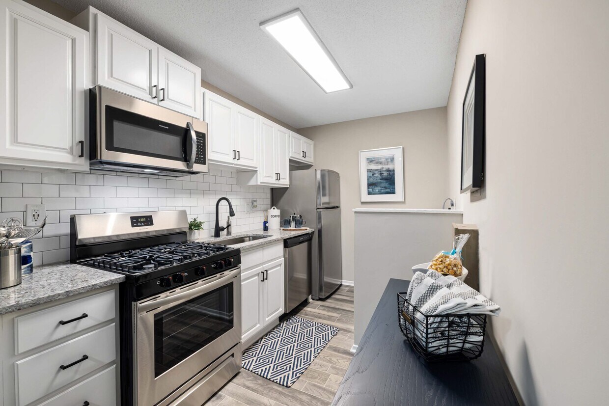 Cary Pines Apartments Rentals in Cary at 1331 Wicklow Ct Cary, NC