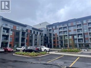 Building Photo - 95 Dundas St W
