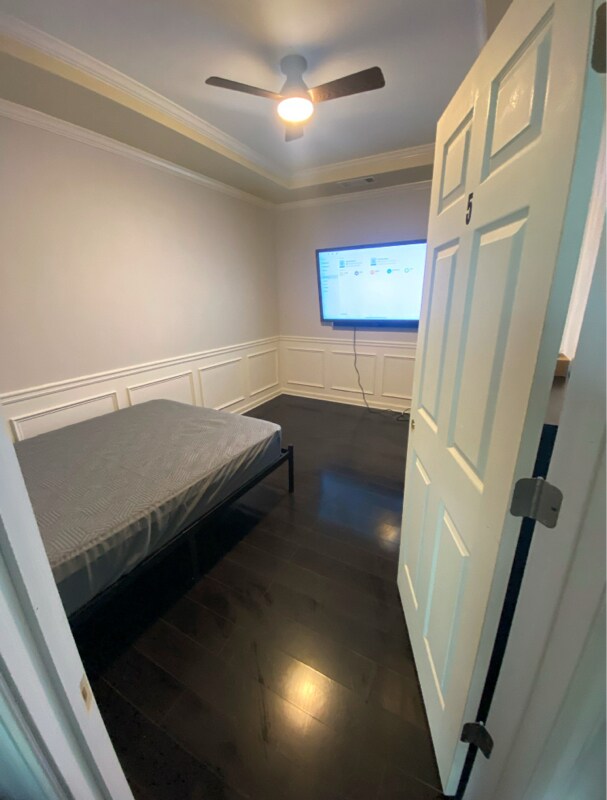 Foto del edificio - 1592 Pressley Ln