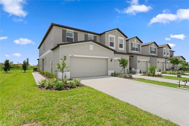 Foto del edificio - 12805 Crystal Jade Wy