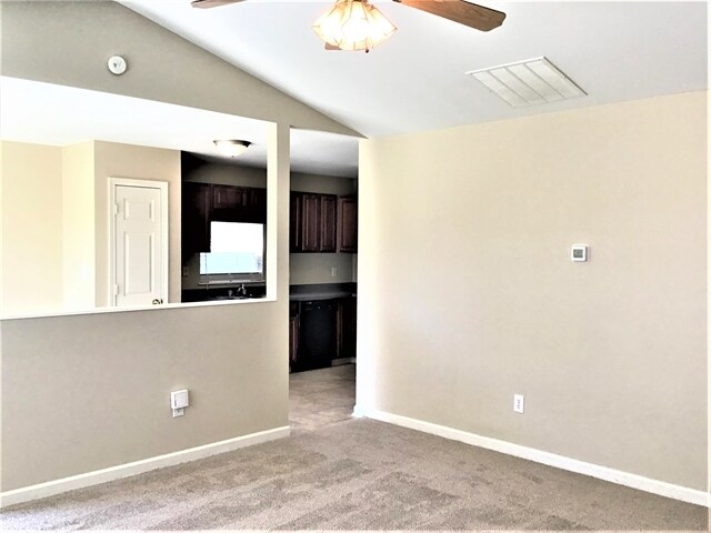 Foto del edificio - 153 Hilltop Farms Blvd