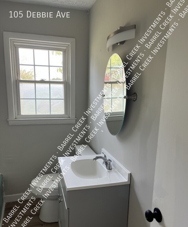 Building Photo - 105 Debbie Ave