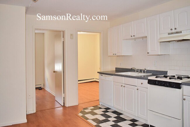 Foto del edificio - 108 Ives St