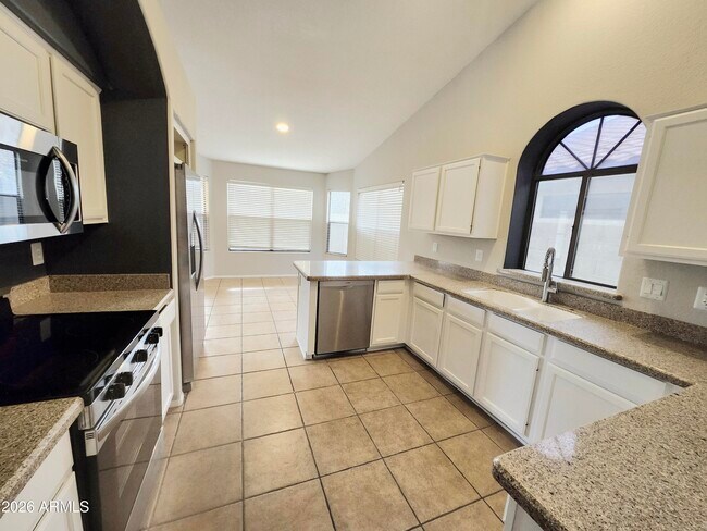 Foto del edificio - 2545 E Granite View Dr