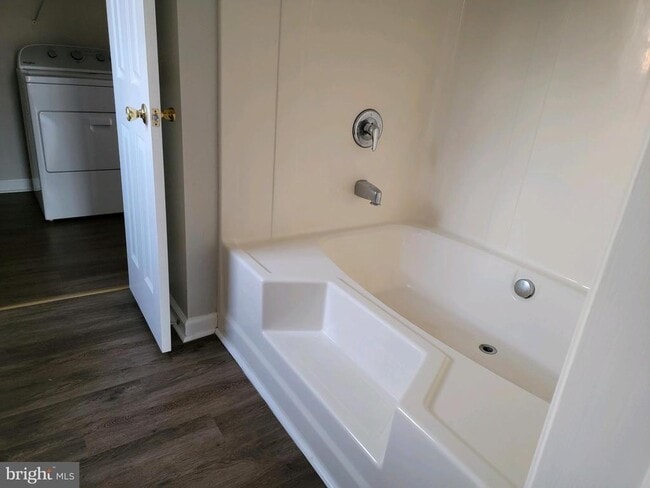 Building Photo - 19688 Mulberry Knoll Rd