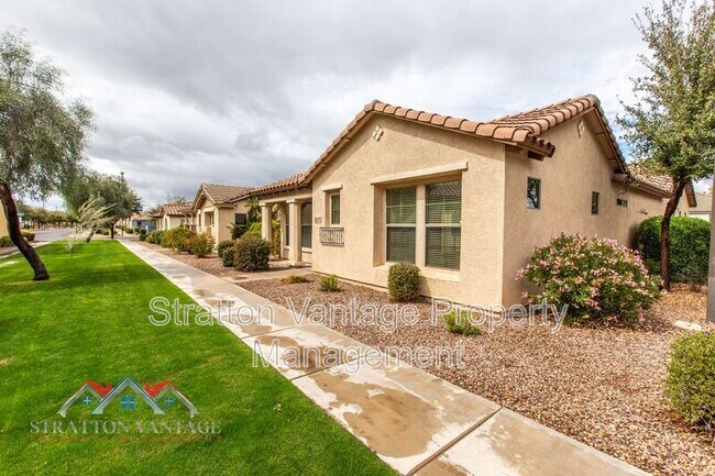 Foto del edificio - 4679 E Claxton Ave