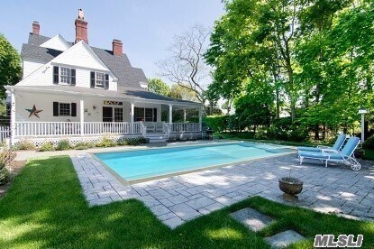 Primary Photo - 82 Quogue St