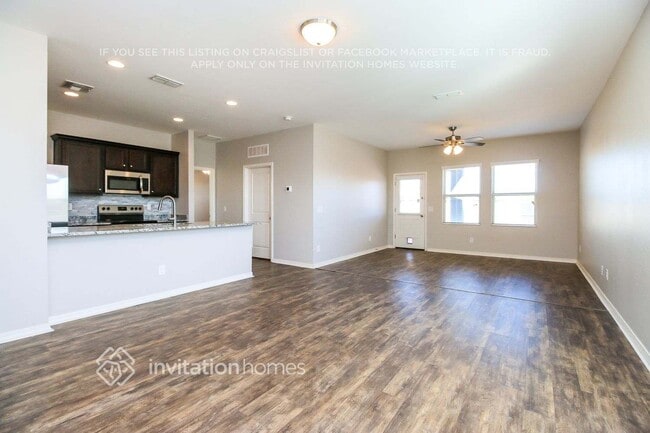 Building Photo - 36816 W Oliveto Ave
