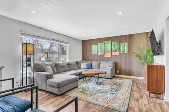 Building Photo - 423 W 1640 S