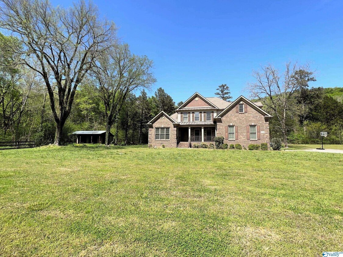 Primary Photo - 2395 Cherry Tree Rd