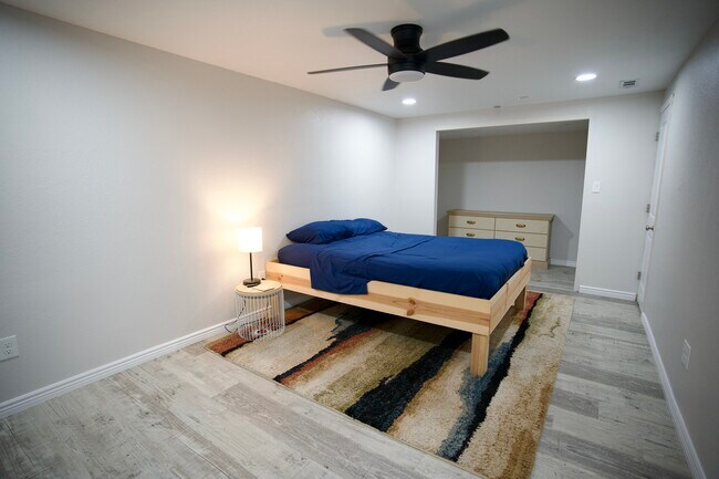 Foto del edificio - 303 Quebec St