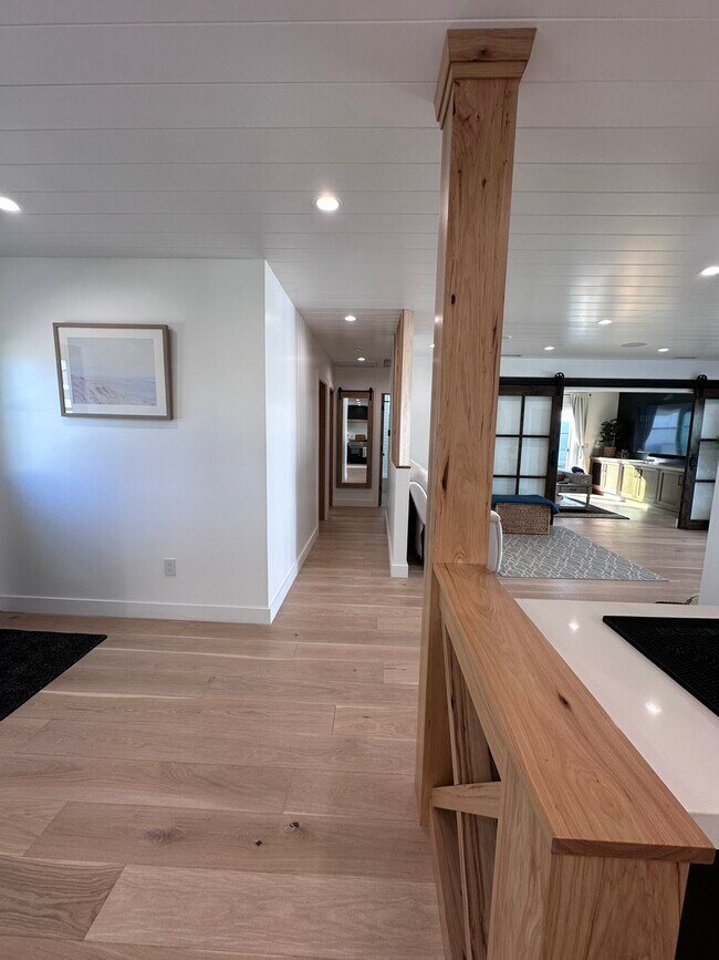 Foto del edificio - 2055 W 185th St