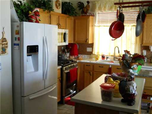 Building Photo - 8813 Shady Pines Dr