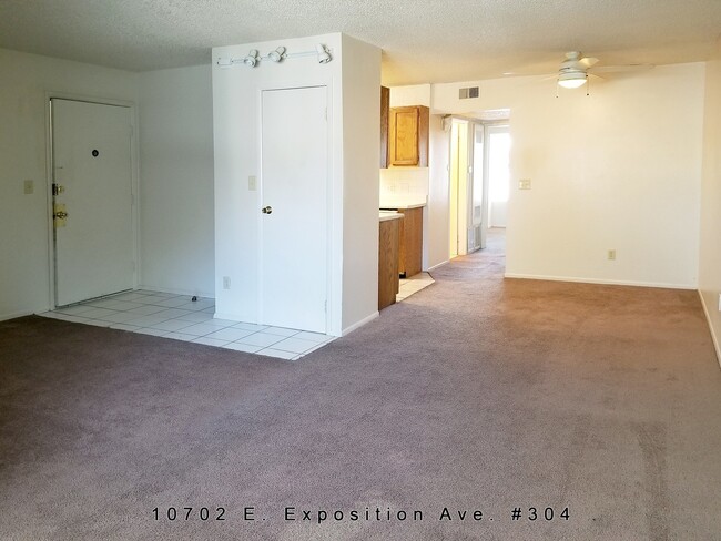 Foto del edificio - * 2 bed, Great location off Havana and Exp...