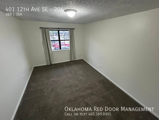 Foto del edificio - 401 12th Ave SE